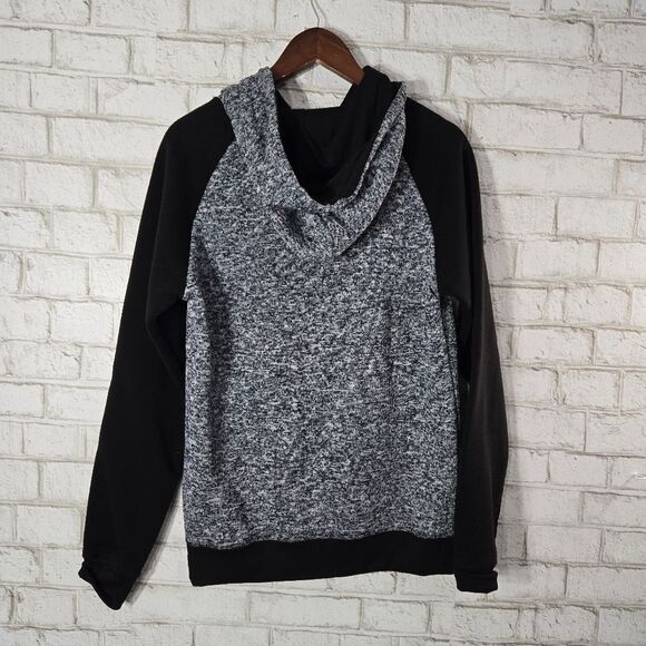 Minikahda graphic hoodie - Picture 10 of 13